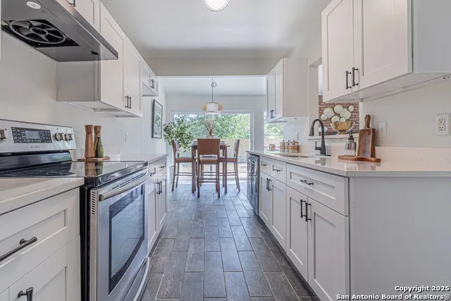 1142 Churing San Antonio, TX 78245