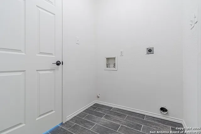 1142 Churing San Antonio, TX 78245