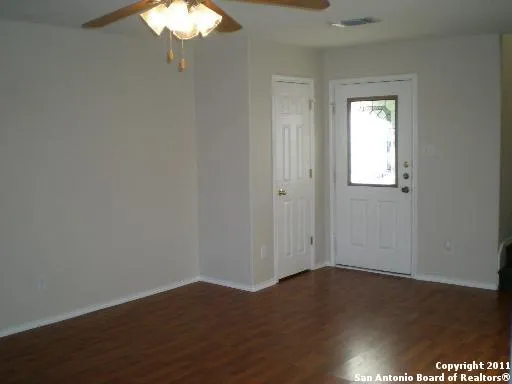 9407 HACIENDA ACRES San Antonio, TX 78245