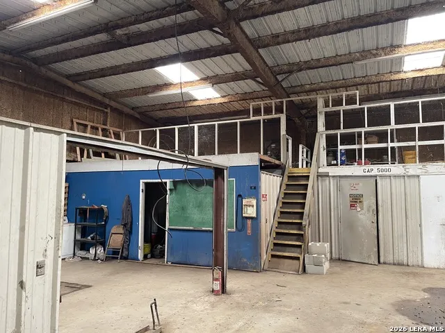 2081 BI 35 E Pearsall, TX 78061