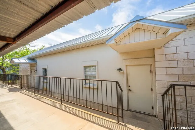 204 W Windcrest Fredericksburg, TX 78624