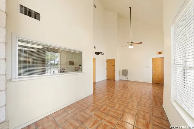 204 W Windcrest Fredericksburg, TX 78624