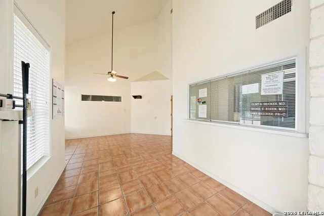 204 W Windcrest Fredericksburg, TX 78624