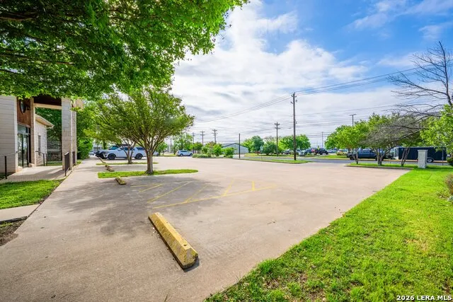 204 W Windcrest Fredericksburg, TX 78624