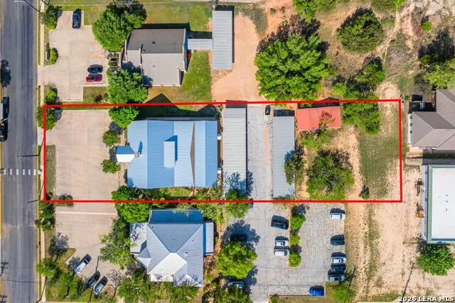 204 W Windcrest Fredericksburg, TX 78624