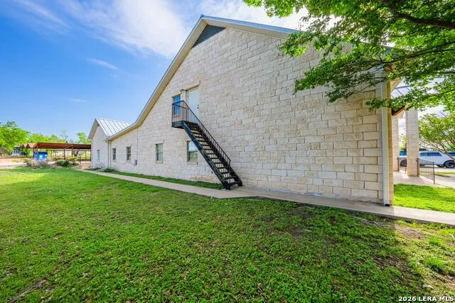 204 W Windcrest Fredericksburg, TX 78624