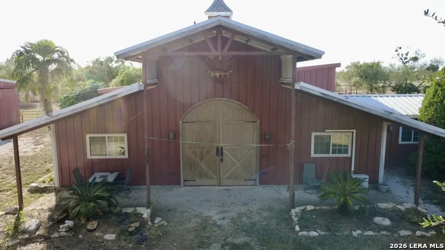 2710 State Highway 80 Nixon, TX 78140