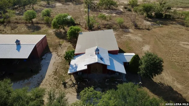 2710 State Highway 80 Nixon, TX 78140