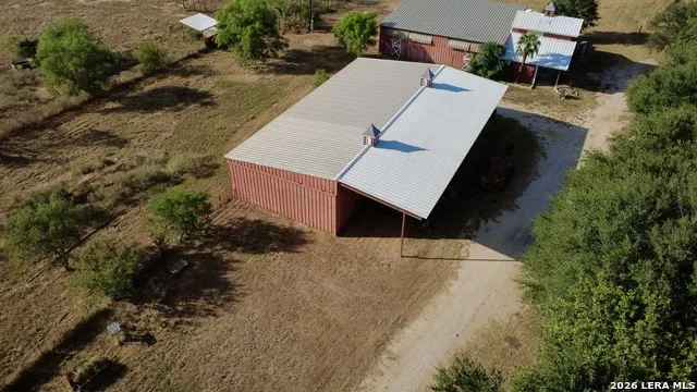 2710 State Highway 80 Nixon, TX 78140