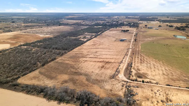 750 Barth Ln Poteet, TX 78065