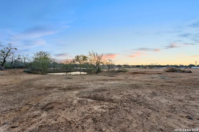 750 Barth Ln Poteet, TX 78065