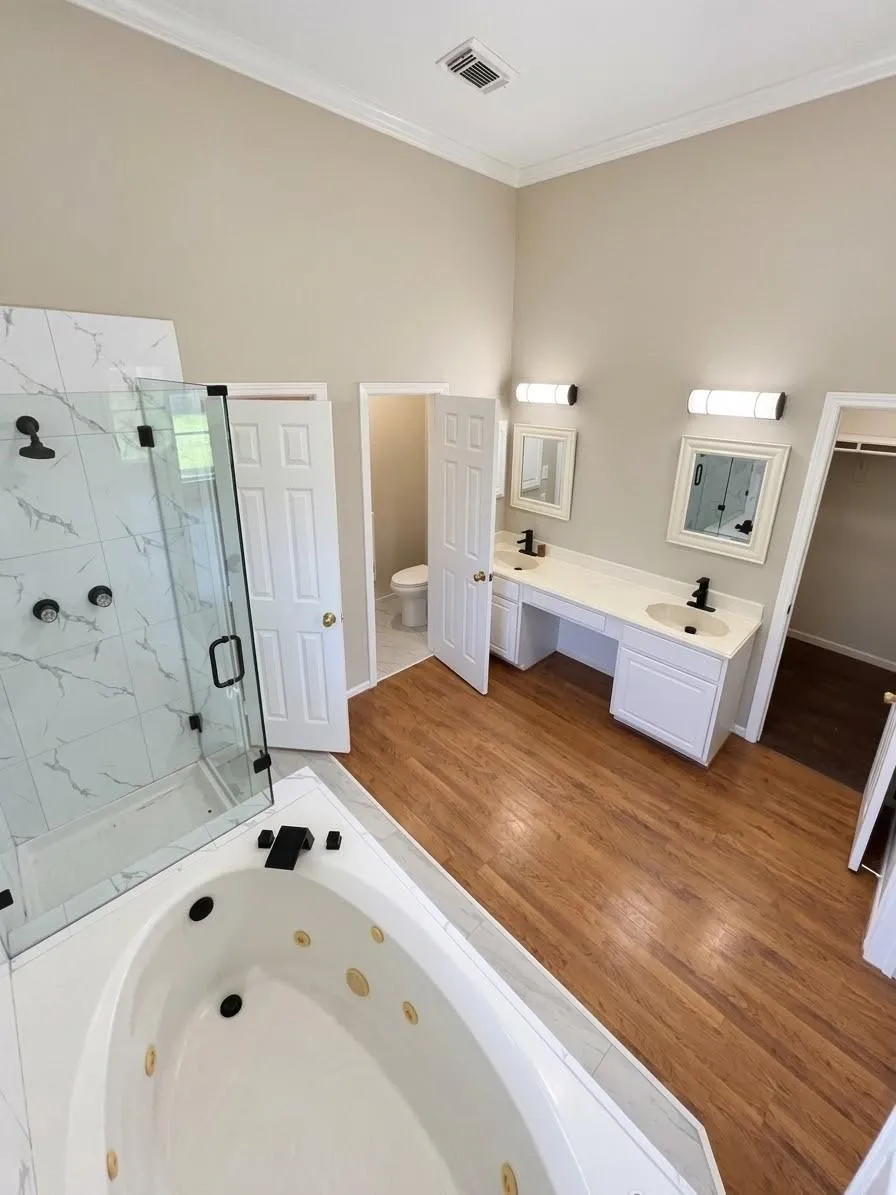 206 Hartwood Court Sugar Land, TX 77479