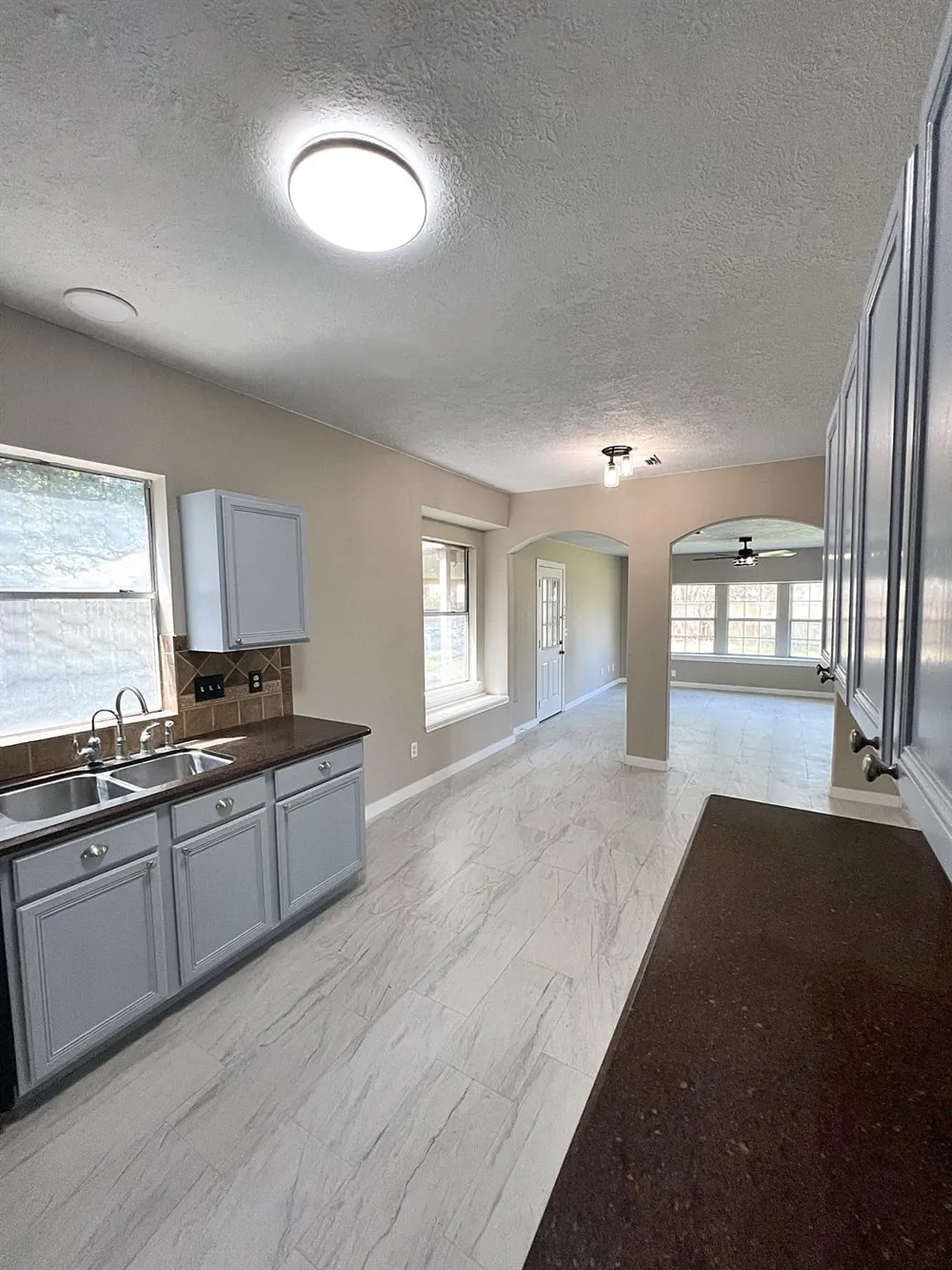 206 Hartwood Court Sugar Land, TX 77479