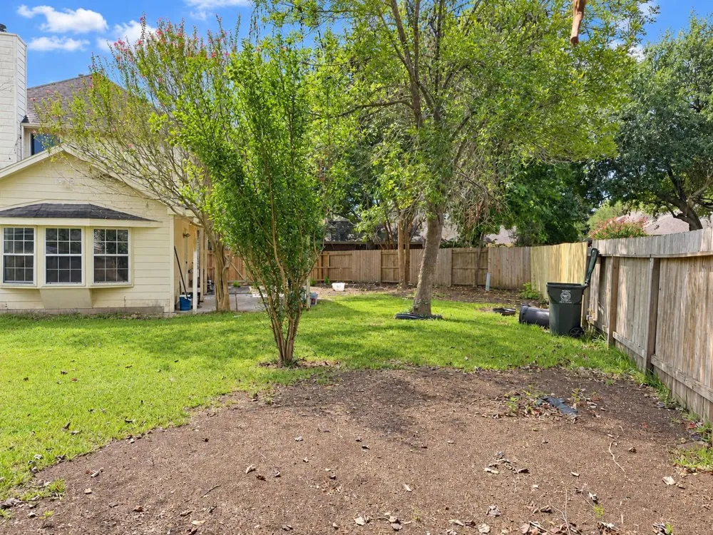 206 Hartwood Court Sugar Land, TX 77479