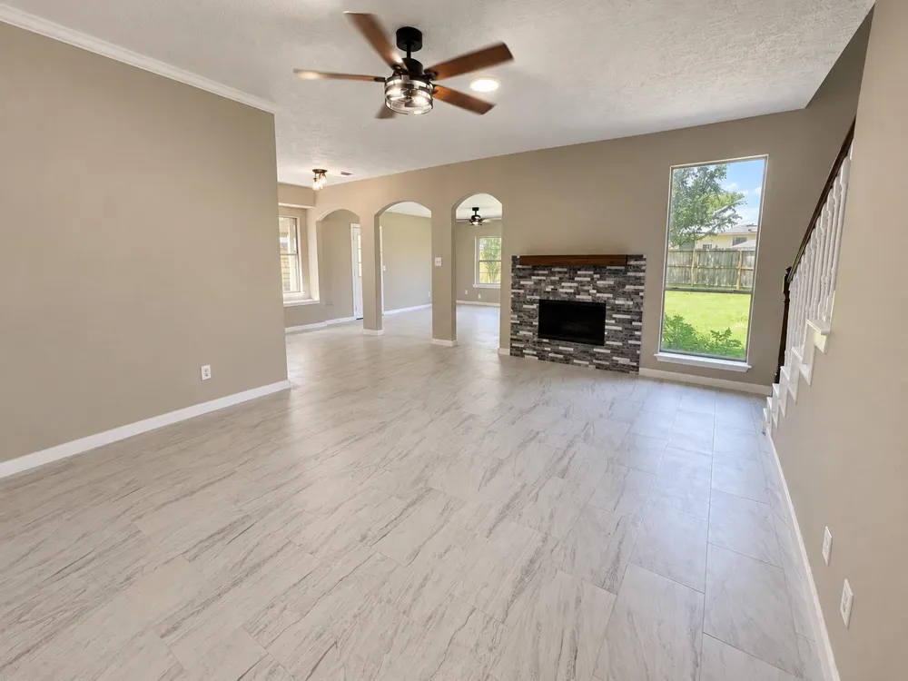 206 Hartwood Court Sugar Land, TX 77479
