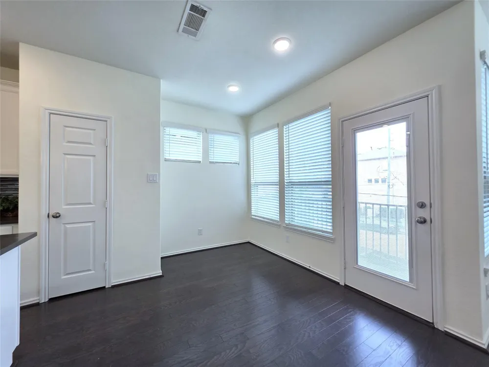 8620 Hollyoaks Creek Lane Houston, TX 77063