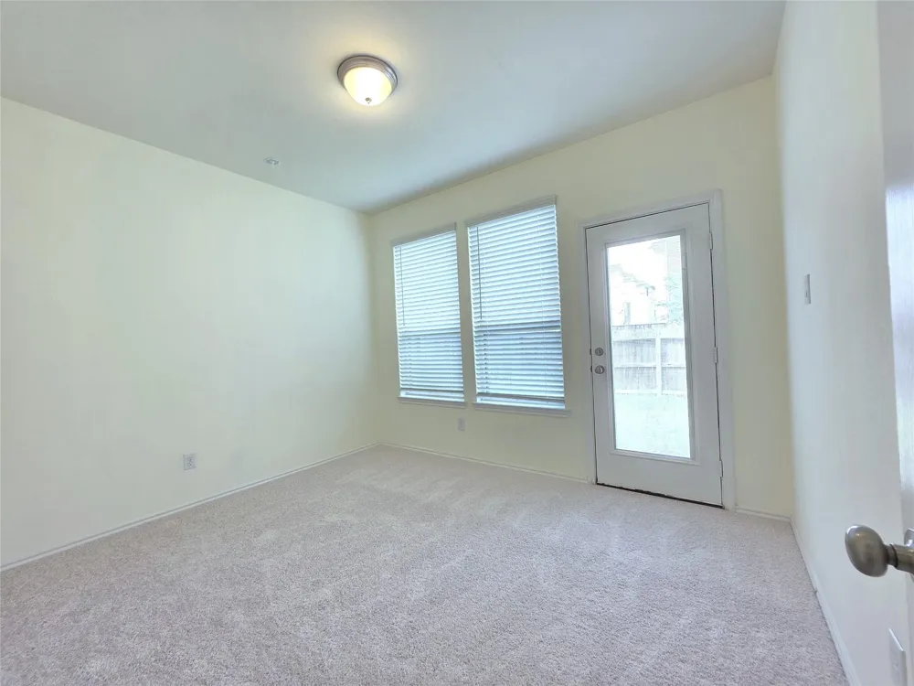 8620 Hollyoaks Creek Lane Houston, TX 77063