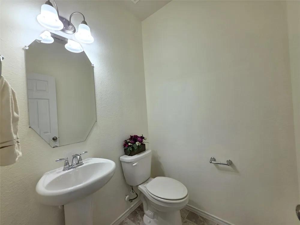8620 Hollyoaks Creek Lane Houston, TX 77063