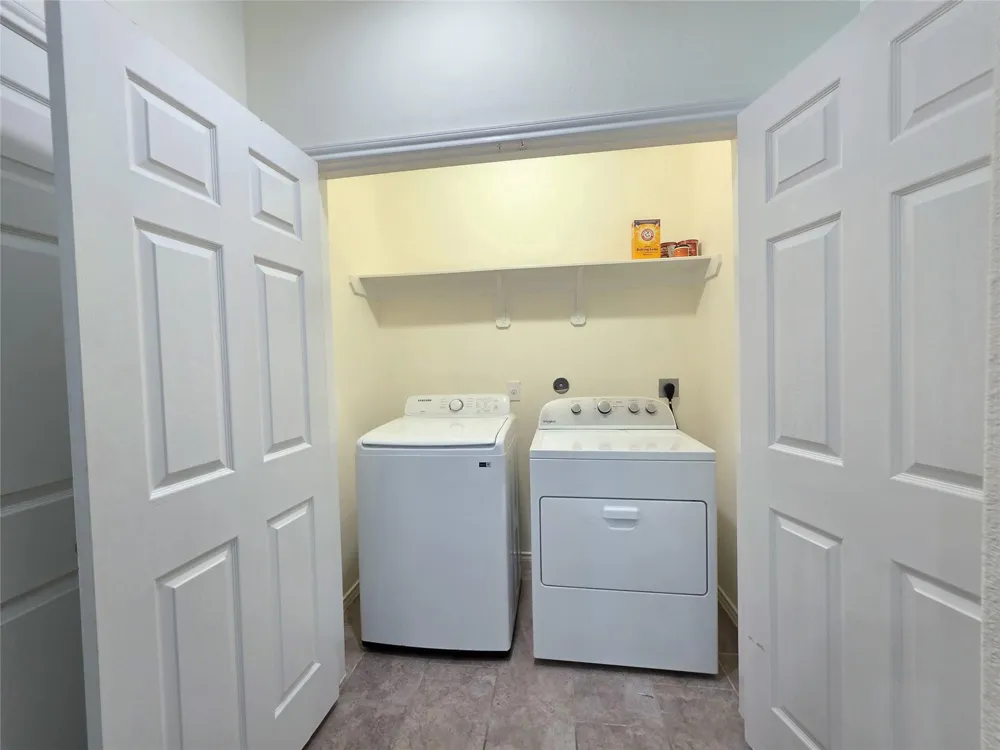 8620 Hollyoaks Creek Lane Houston, TX 77063