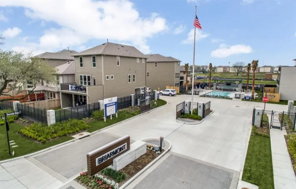 8620 Hollyoaks Creek Lane Houston, TX 77063