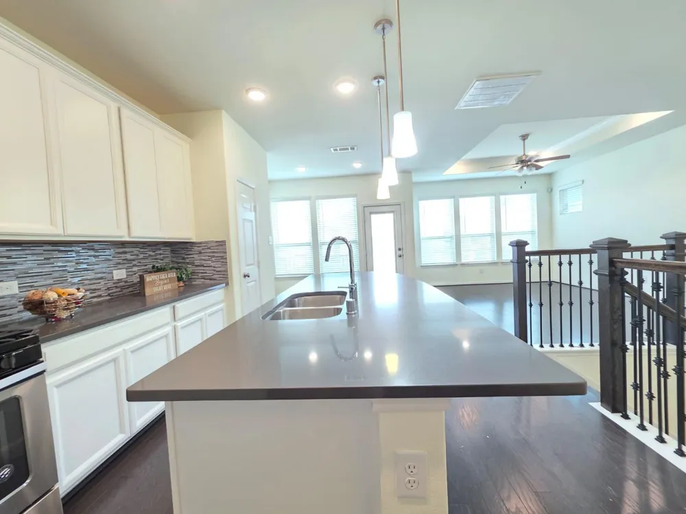 8620 Hollyoaks Creek Lane Houston, TX 77063