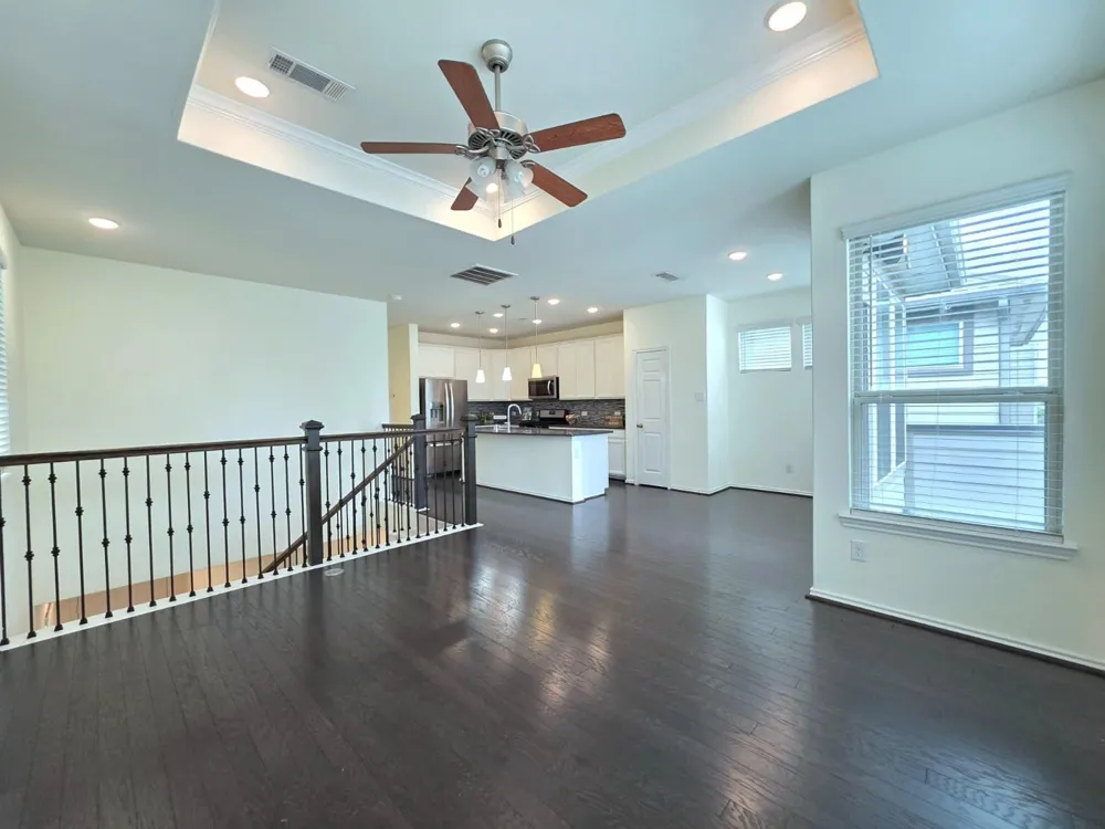 8620 Hollyoaks Creek Lane Houston, TX 77063