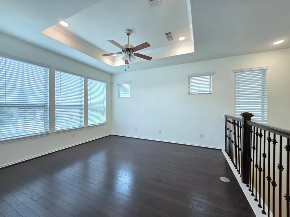 8620 Hollyoaks Creek Lane Houston, TX 77063