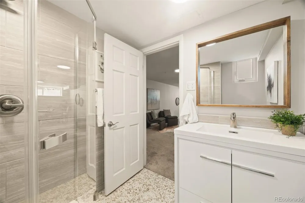 214 Hudson Street Denver, CO 80220