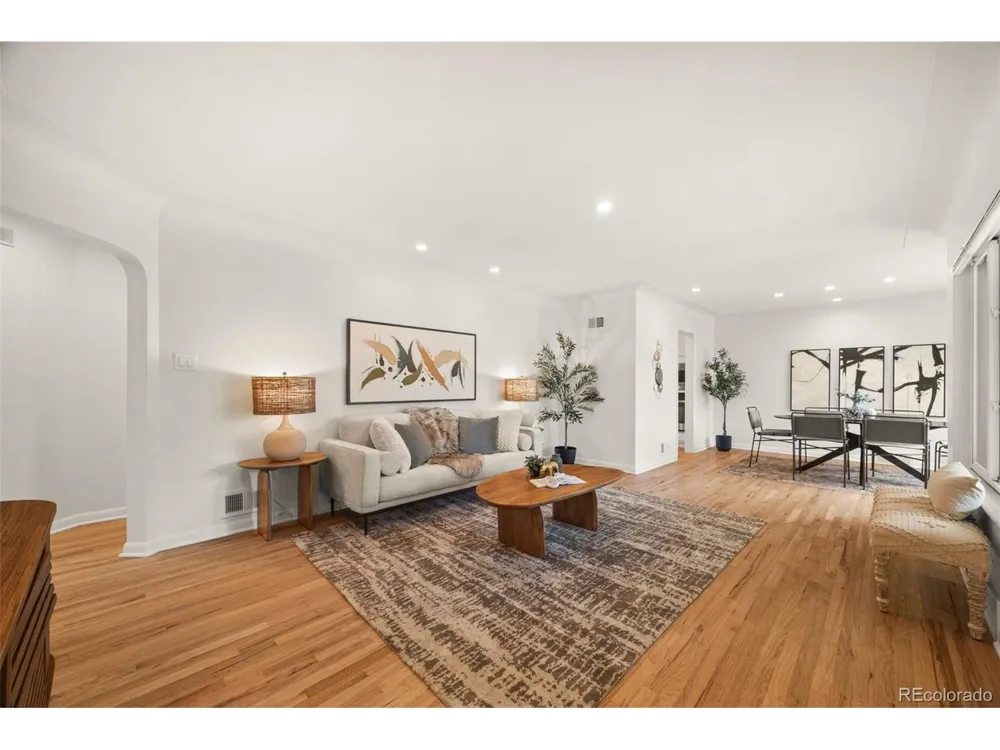 214 Hudson Street Denver, CO 80220