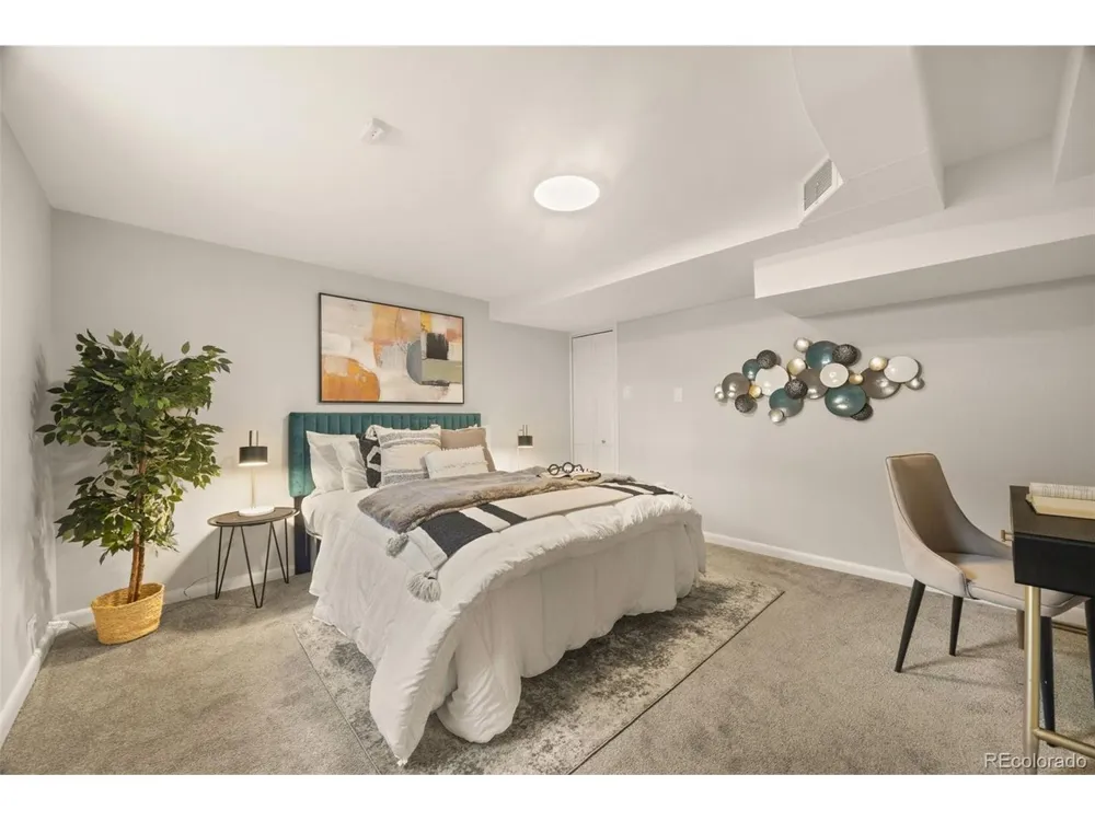 214 Hudson Street Denver, CO 80220