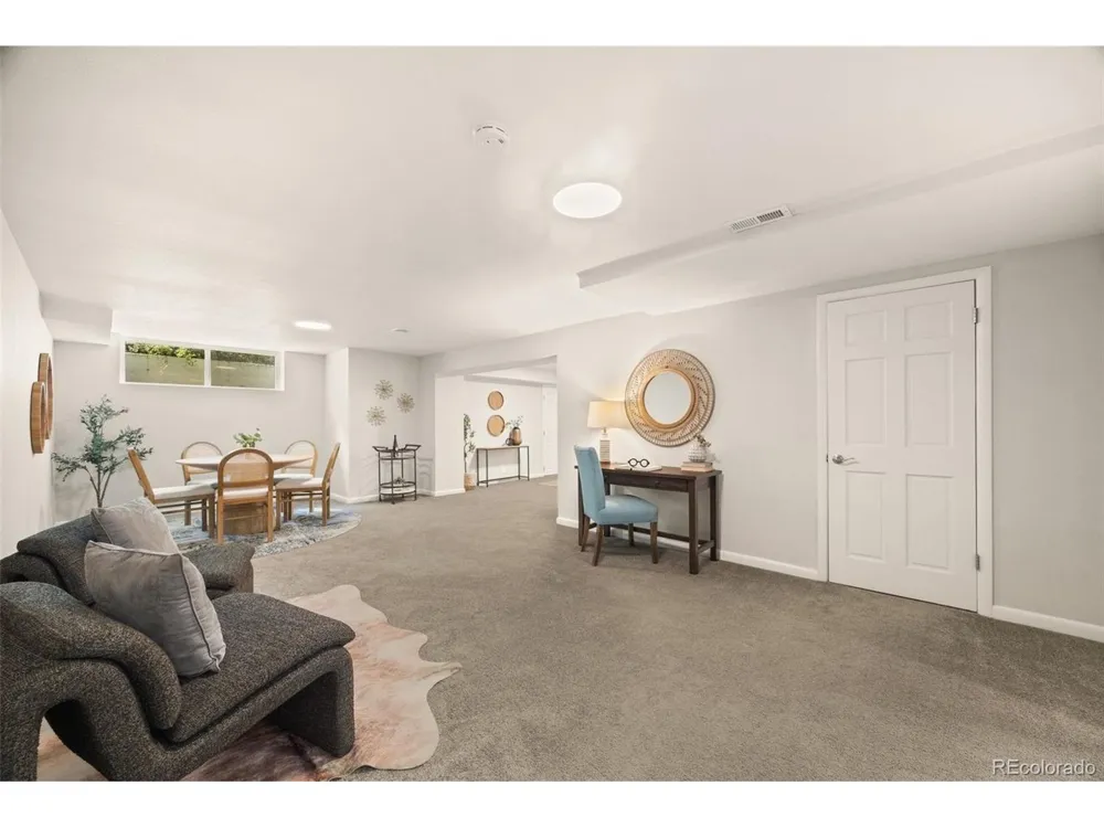 214 Hudson Street Denver, CO 80220