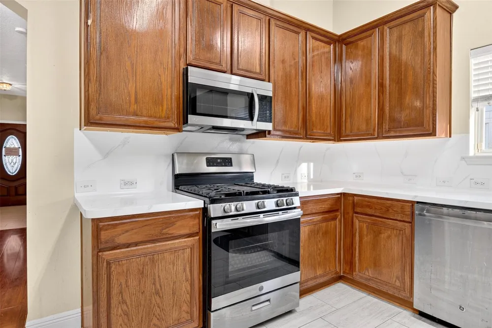 9002 Durham Manor Lane Houston, TX 77075