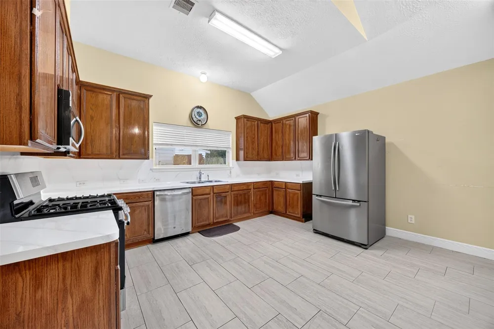 9002 Durham Manor Lane Houston, TX 77075