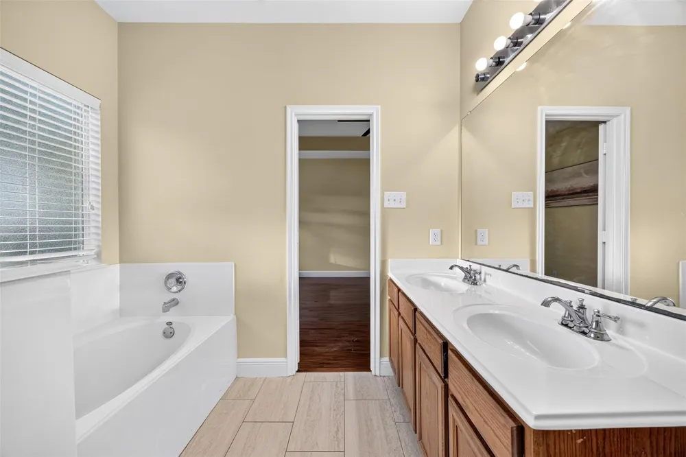 9002 Durham Manor Lane Houston, TX 77075