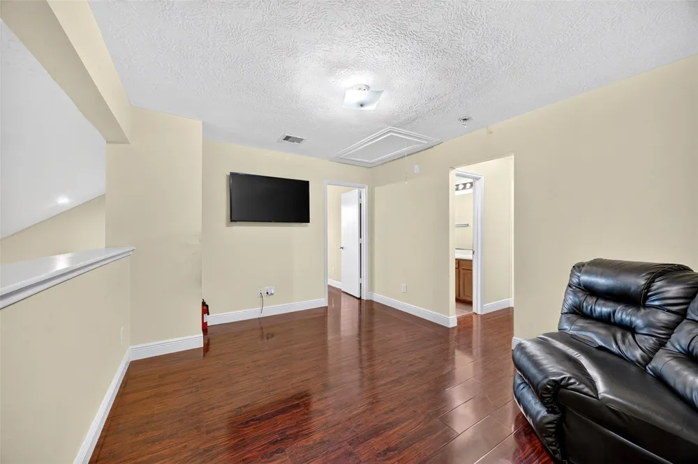 9002 Durham Manor Lane Houston, TX 77075