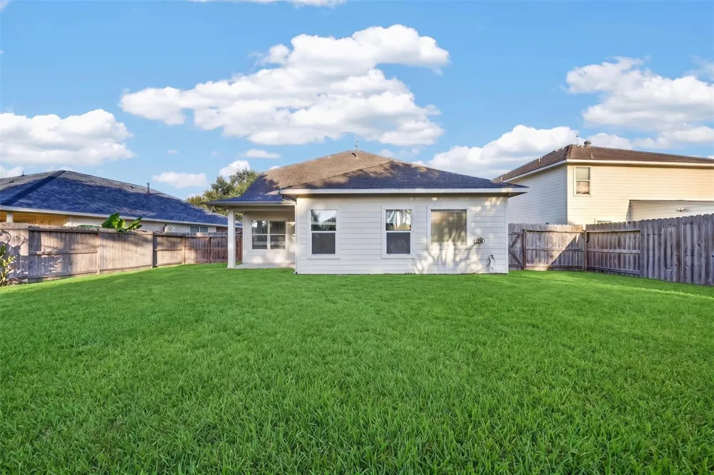 9002 Durham Manor Lane Houston, TX 77075