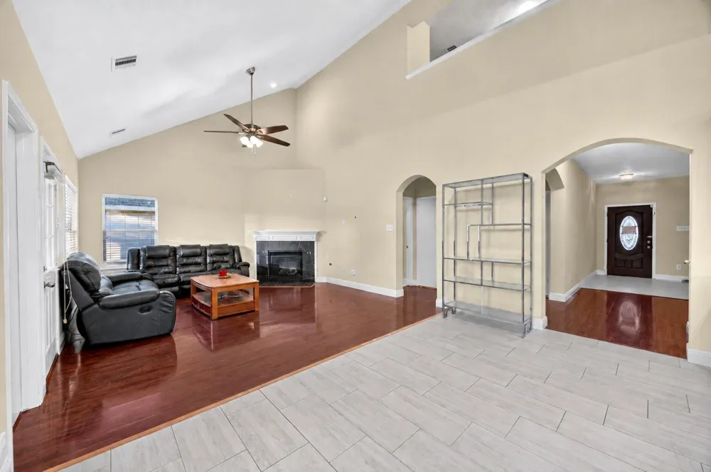 9002 Durham Manor Lane Houston, TX 77075