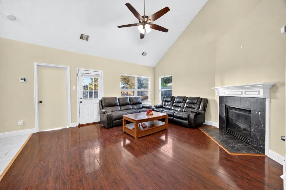 9002 Durham Manor Lane Houston, TX 77075