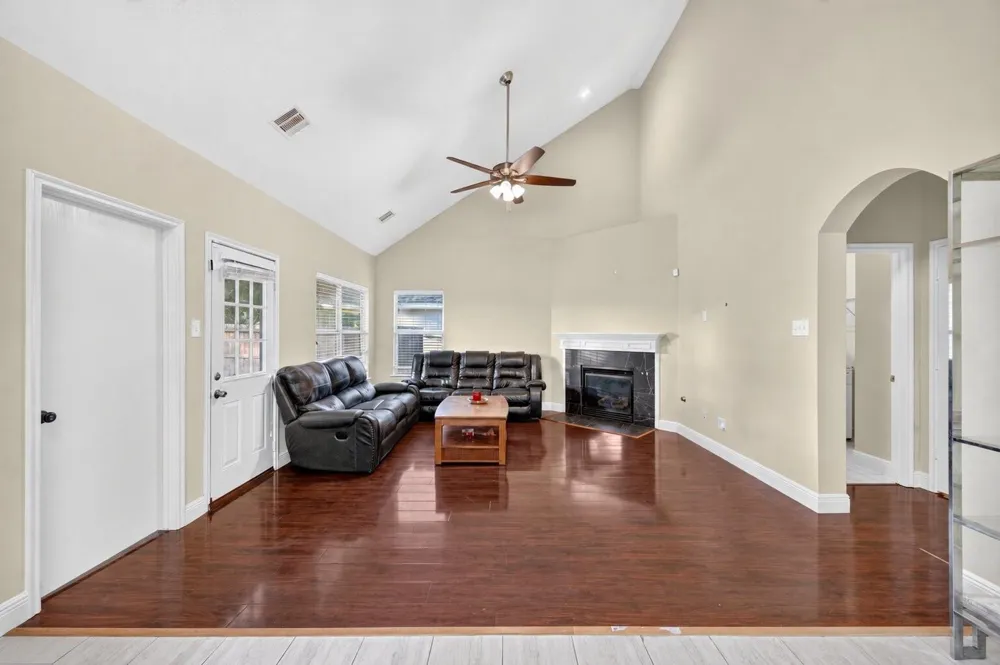 9002 Durham Manor Lane Houston, TX 77075