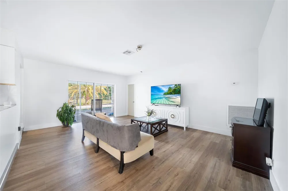 4221 NW 107TH AVENUE Coral Springs, FL 33065