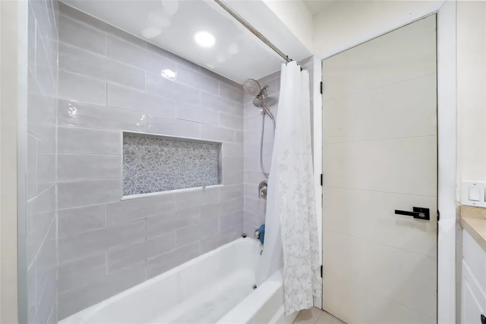 4221 NW 107TH AVENUE Coral Springs, FL 33065