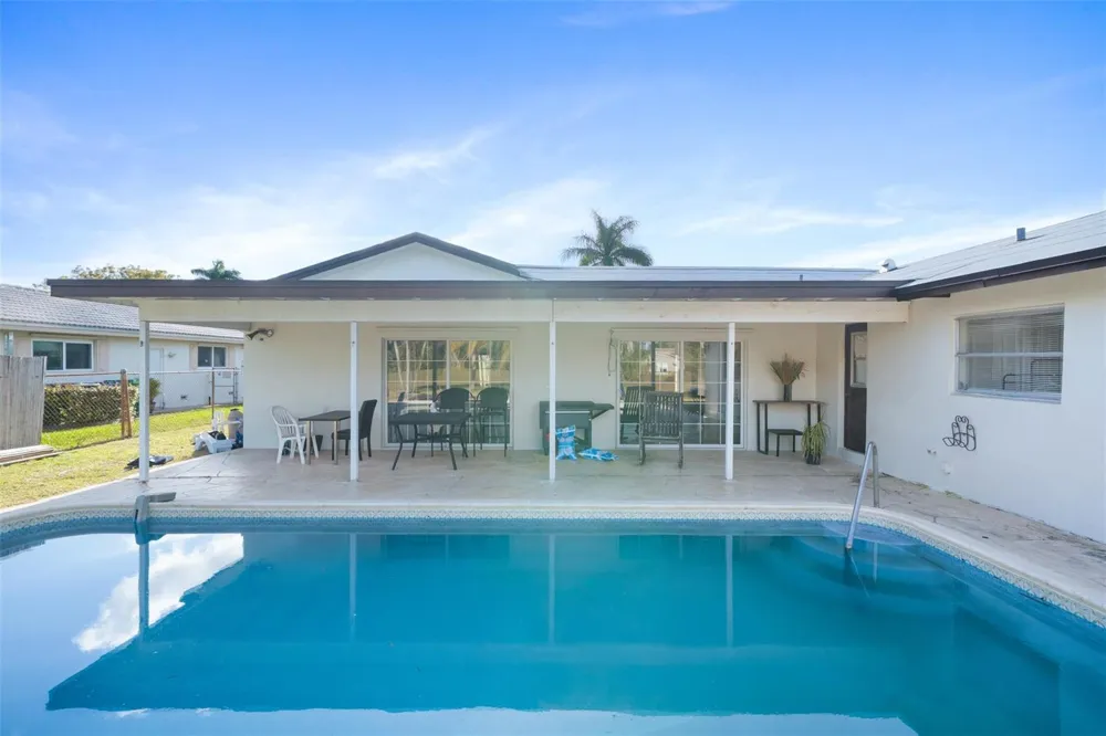 4221 NW 107TH AVENUE Coral Springs, FL 33065