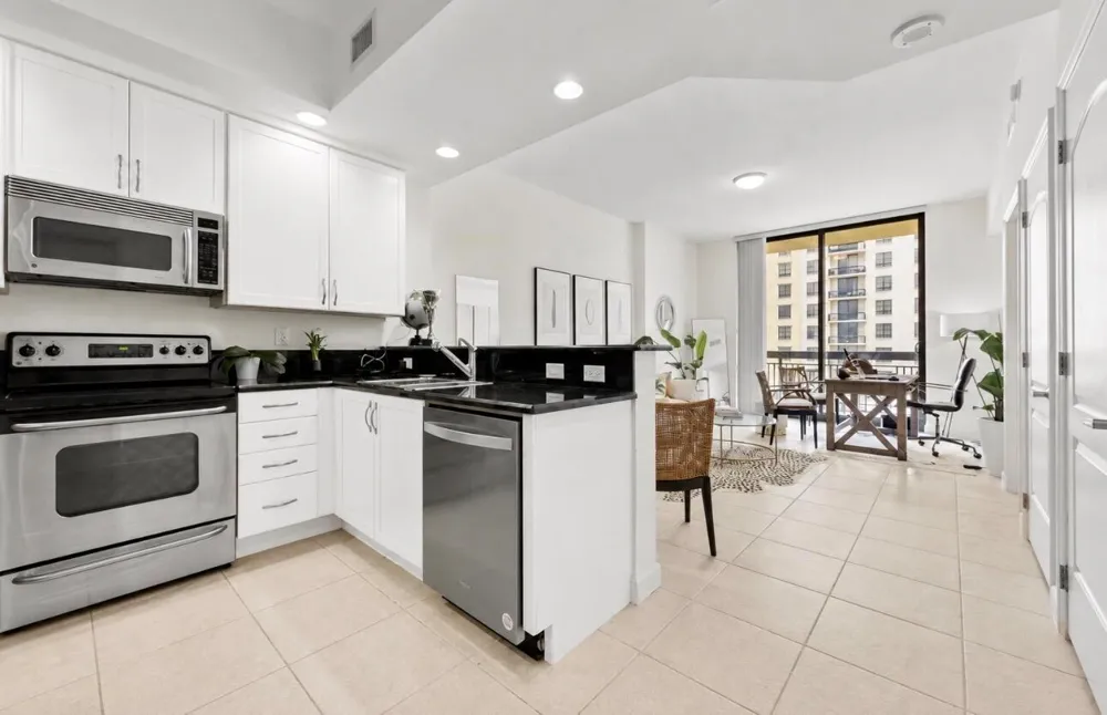 801 S OLIVE AVENUE #1123 West Palm Beach, FL 33401