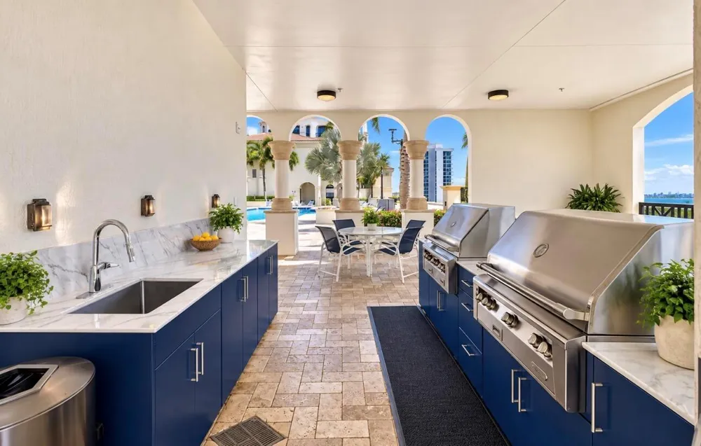 801 S OLIVE AVENUE #1123 West Palm Beach, FL 33401