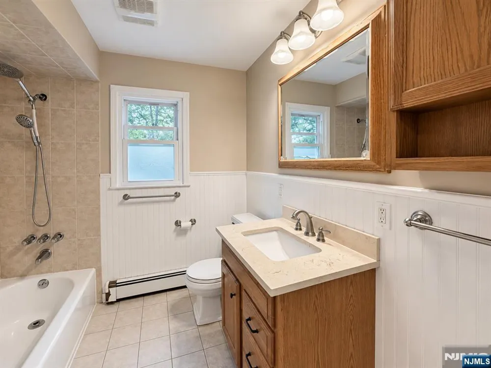 84 Colgate Avenue 2 Paramus, NJ 07652