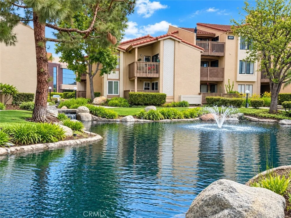 16581 Grunion Lane #105 Huntington Beach, CA 92649