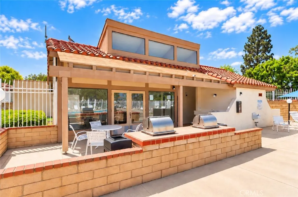 16581 Grunion Lane #105 Huntington Beach, CA 92649