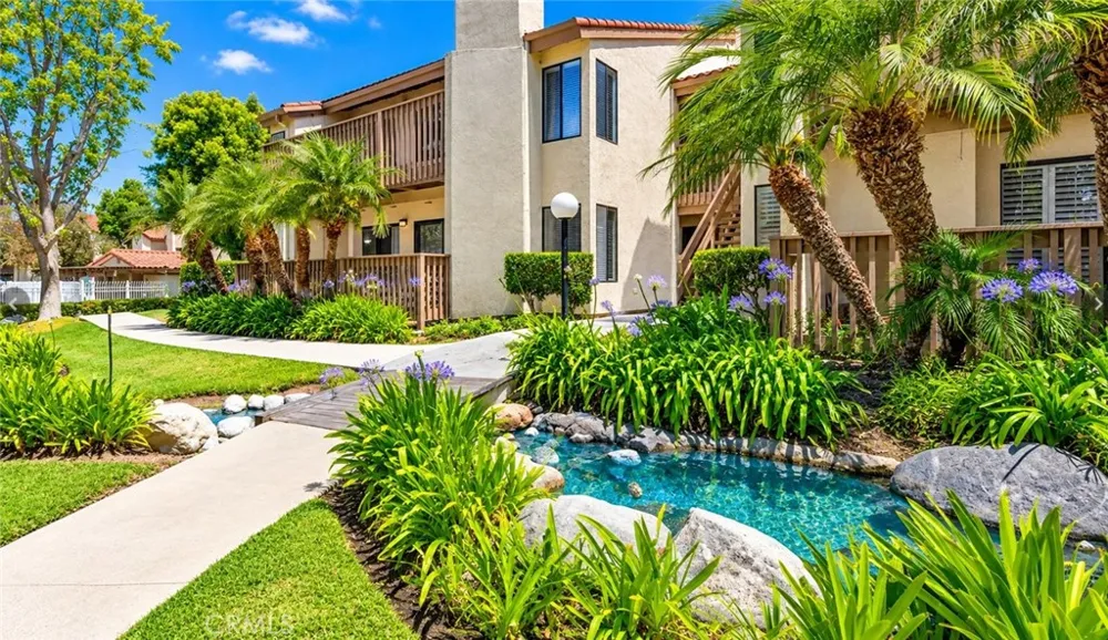 16581 Grunion Lane #105 Huntington Beach, CA 92649