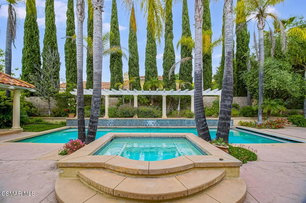 2822 Rainfield Avenue Westlake Village, CA 91362