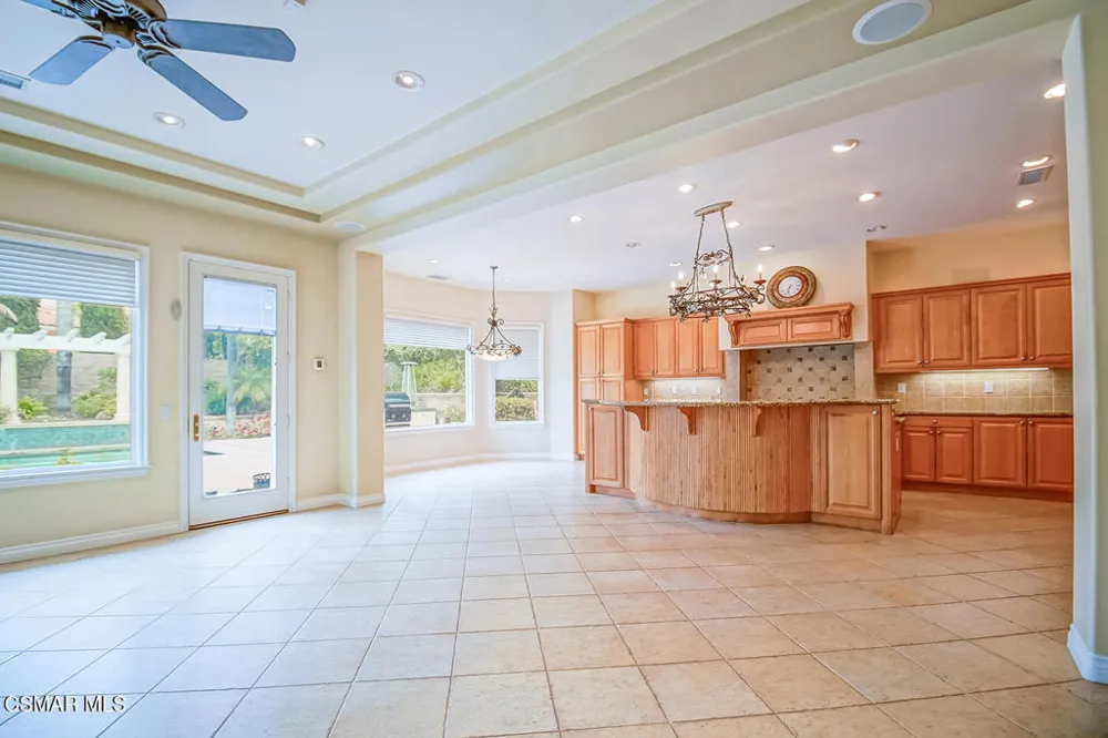 2822 Rainfield Avenue Westlake Village, CA 91362